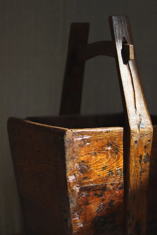 Antique Chinese Wooden Rice Bucket / Rustic Grain Carrier